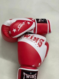 Nuevos guantes dobles de gancho y bucle personalizados 100% de cuero de vaca Kick Boxing Sparring guantes de cuero profesional 2017 - Product Image 3