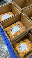 Export van standaard zachte gedroogde hele mango's uit Vietnam, zoete kauwbare snack in vacuümverpakking, Techmifood Vietnam voor wereldwijde kopers van voedsel.