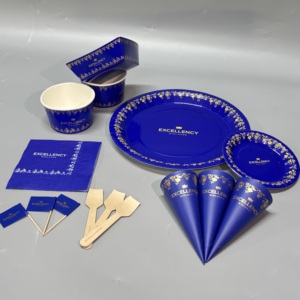 Assiettes <span class=keywords><strong>de</strong></span> fête d'anniversaire <span class=keywords><strong>de</strong></span> gâteau en <span class=keywords><strong>carton</strong></span> blanc compostable personnalisé écologique populaire <span class=keywords><strong>de</strong></span> gros Assiettes en papier jetables pour boulangerie - Product Image 5