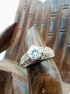 100% satisfacción garantizada único solitario VVS Moissanite oro 14K 18K compromiso anillo de bodas moda 925 conjunto de plata - Product Image 2