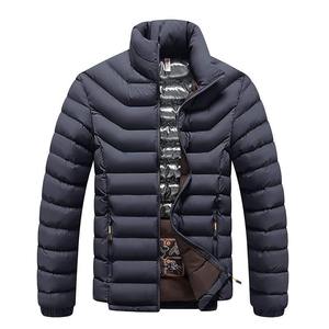 Veste matelassée brillante pour homme sur mesure, col montant, logo frontal, fabricant OEM, vêtements d'extérieur chauds, designs de haute qualité - Product Image 6