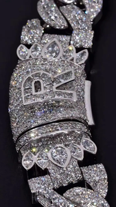 สร้อยคิวบาลิงค์แบบ Iced Out ประดับเพชรโมอิสซาไนต์ทรงกลมและทรงบาแกตต์ VVS ระยิบระยับ ความเงางามสูง เงินแท้ 925 ดีไซน์โดดเด่น เหมาะสำหรับทั้งชายและหญิง - Product Image 3