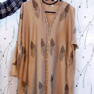 Tenue de fête traditionnelle musulmane élégante et modeste pour femmes islamiques robes caftan musulmanes traditionnelles élégantes et modestes pour femmes Dubaï - Product Image 1