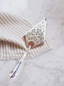 Cuchara de servidor de pastel de metal con mango largo para cortar pasteles fácilmente sin ensuciar durante fiestas y celebraciones en el hogar - Product Image 4