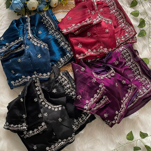 Sari en soie douce de qualité supérieure ethnique Nouveau classique Designer traditionnel Vêtements de mariage pour femmes indiennes exclusives Sari pour filles - Product Image 1