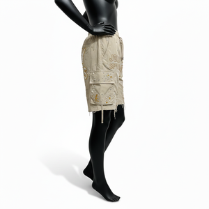 Shorts Cargo de Mujer de Alta Calidad, 220 GSM, Mezcla de Nailon, Tono Beige, Paneles con Bolsillos, Parches Decorativos, Logotipo Personalizado con Transferencia Térmica - Product Image 3