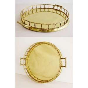 Plateau de service en laiton de qualité supérieure avec détails complexes idéal pour les occasions festives et le service quotidien avec style - Product Image 3