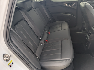 Quattr_o 2024รถออดี้ Q4รถมือสองมือสอง lhd/rhd ความเร็วเดียวอัตโนมัติ - Product Image 5