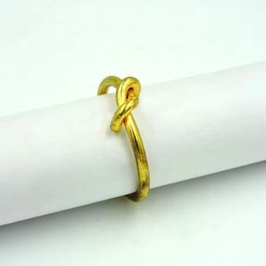 Porte-rond de serviette hexagonal en laiton doré, métal martelé, design concave, parfait pour la décoration de table de mariage, pour les événements. - Product Image 2