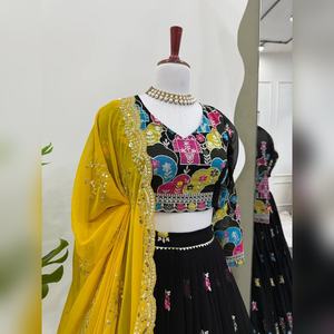 Lehenga Choli Bordado para Novia, Últimos Diseños de Boda India, Bordado Pesado, Diseñador, Ropa de Fiesta para Mujer - Product Image 5