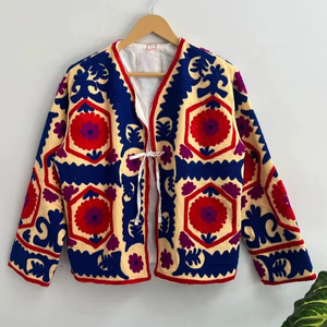 Chaqueta Suzani Unisex con Bordado Floral, Abrigo de Invierno con Capas de Algodón, Tela TNT, Ropa de Invierno, Regalo Moderno de Lujo - Product Image 1