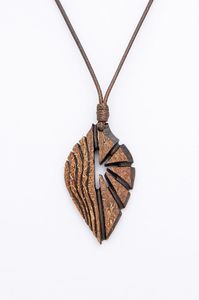 COLLARES VEGANOS PARA MUJER HOMBRE NATURAL GRANDE BOHO TRIBAL SONO COLGANTE DE MADERA en cordón ajustable Collar hecho a mano - Product Image 4