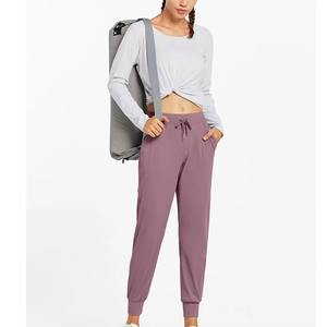 Pantalones de chándal ligeros de mujer con logotipo personalizado, pantalones de chándal de algodón de cintura alta para uso diario al por mayor - Product Image 3