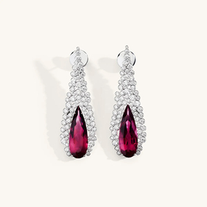 Pendientes Clásicos Plateados con Cristales de Corte Pera y Pavé de Diamantes de Imitación, Joyería de Boda para Mujer - Product Image 1