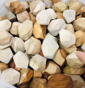 Ensemble de pierres en bois Tumi Ishi avec matériau en bois naturel jouet de sécurité pour enfants - Product Image 5