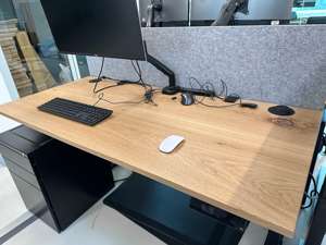 Table de bureau ou de salle à manger en chêne blanc massif de qualité supérieure, finition bois naturel lisse, surface à grain naturel, pieds en métal modernes - Product Image 4