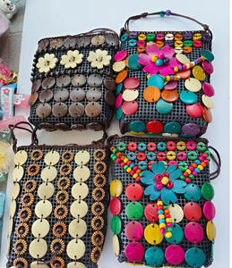 กระเป๋าทรงถังกะลามะพร้าว: ไม้ธรรมชาติดีไซน์มินิมอลกระเป๋าในชีวิตประจำวันคุณภาพสูงจากเวียดนาม - Product Image 5