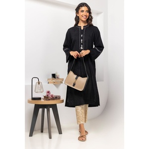 Chemise noire modeste pour femme en tissu Dobby teint et ornée - Product Image 2