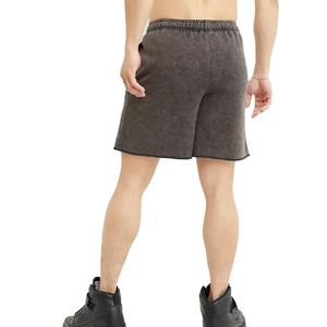 Pantalones cortos a granel en blanco unisex pantalones cortos lavados con ácido desgastado vintage algodón de rizo francés con borde crudo - Product Image 4