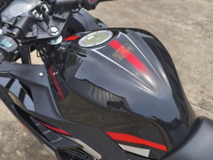 Moto de Ville Sportive Yamasakii Euro5/Euro5+ 50cc 2026 – Véhicule Urbain et de Course Instantané - Product Image 2