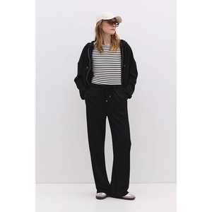 Sudadera con Capucha y Cremallera de Tela Modal Suave al Tacto - Product Image 4