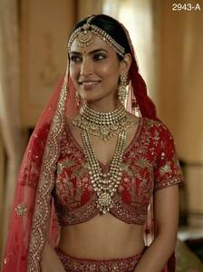 Ropa de Novia, Lehenga Choli de Seda con Bordado Múltiple, Compra en Línea en India a Precio de Mayoreo, Proveedor y Exportador Mundial - Product Image 4