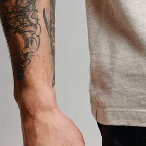 T-shirt pour homme 100% coton de qualité supérieure vierge surdimensionnée idéal pour les impressions personnalisées confortable et lourd pour la sérigraphie - Product Image 4