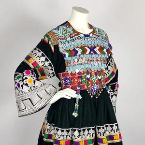 Vestido de boda de lujo Kuchi afgano para damas diseño personalizado bordado pesado decoración de encaje ligero cómodo - Product Image 1