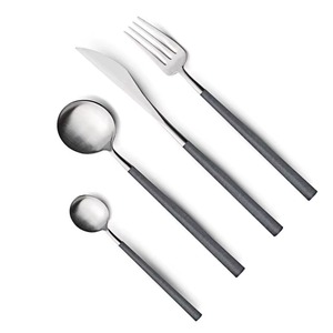 Juego de 4 cubiertos de acero inoxidable con acabado de color plateado, ideal para utensilios de cocina, mesa, regalo, uso doméstico, cubiertos con Mango Verde - Product Image 5