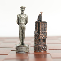 Juego de Ajedrez Metálico de Lujo de la Segunda Guerra Mundial