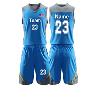 Ensemble d'uniformes de basket-ball scolaire Maillots de basket-ball prêts pour le jeu Vente en gros Fabrication de kits de basket-ball universitaire personnalisés - Product Image 1