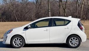 2016 Toyota Prius C