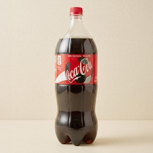 Coca Cola Clásica de 1 Litro, Bebida Gaseosa con Rico Sabor para Tiendas de Abarrotes, Tiendas de Conveniencia y Revendedores al por Mayor - Product Image 1