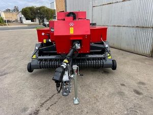 Presse à balles carrées Massey Ferguson 1840 à haute efficacité et productivité - Product Image 3