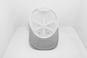 Ropa de calle deportiva de moda Gorra de camionero de malla blanca cómoda Diseño ajustable Color Hecho Vietnam Rendimiento de moda - Product Image 4