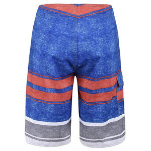 Shorts différents d'été de style d'utilisation extérieure de rue d'impression par sublimation pour l'usage occasionnel et extérieur - Product Image 3