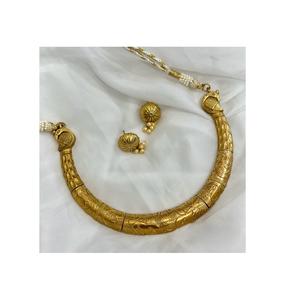 Royal rajawadi Choker ชุดสไตล์คลาสสิก kundan กับรูปลักษณ์ที่เรียบง่ายสำหรับผู้หญิง & เด็กผู้หญิงสำหรับงานแต่งงานและงานหมั้น - Product Image 1