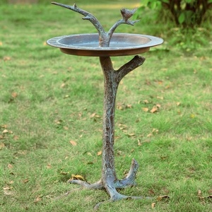 Bain d'oiseaux en aluminium décoratif avec un design artistique, fait à la main, écologique, moderne pour les espaces de jardin et de pelouse - Product Image 6
