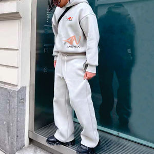Conjunto Deportivo Unisex de Alta Calidad, 100% Algodón, Pantalones y Sudadera con Capucha Personalizados, Conjunto Deportivo Holgado con Logotipo Frontal para Hombre - Product Image 3