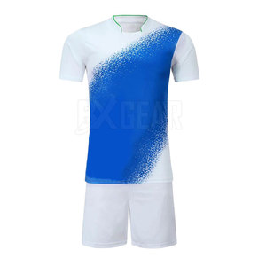 Vente en gros Uniforme de football conçu pour un maximum de confort et de durabilité en tissu polyester respirant - Product Image 1