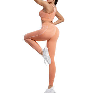 Ensemble de yoga fitness grande taille de meilleure qualité pour femmes, leggings de couleur unie fabriqués au Pakistan, nouveau design, matériau haut à l'eau - Product Image 3