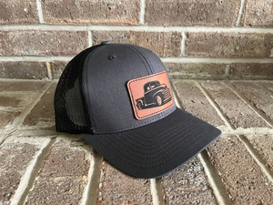 Sombrero de camionero de malla estructurada con diseño de parche de cuero personalizado, proveedor hecho en Vietnam, moda cómoda y de alta calidad para adultos - Product Image 2