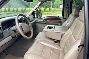 FORD F-250 SUPER DUTY LARIAT CREW CAB 4X4 2002 D'OCCASION CÔTÉ GAUCHE/DROIT - Product Image 3