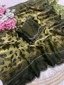 Magnifique sari indien de créateur en pur chinon, dernier modèle exclusif, chemisier fantaisie, tenue ethnique de mariée, tenue de fête, tenue de mariage pour femmes et filles - Product Image 5