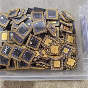 Placas de CPU a Granel, Chips de Cerámica y Metal, Material de Reciclaje de Residuos Electrónicos, CPUs Premium para Recuperación Industrial - Product Image 1