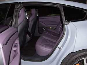 รถยนต์ไฟฟ้าหรูมือสอง Xp-en-g P-7 รถซีดานสมรรถนะสูง ระยะทางวิ่ง 201-300 กม. แบตเตอรี่ 50-70 กิโลวัตต์ชั่วโมง - Product Image 3