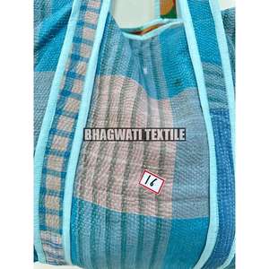 Kantha-Sac fourre-tout en coton fait à la main, avec deux sangles, fermeture ouverte, décoration florale, style décontracté - Product Image 4