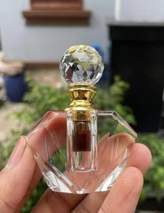 Huile de bois d'oud pure de haute qualité-Prix de gros en vrac - Product Image 4