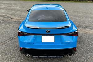 รถเอสยูวีหรูหราสมรรถนะสูง ปี 2024 เครื่องยนต์ V8 ปรับแต่งสำหรับการขับขี่แบบสปอร์ต 4 ประตู 7 ที่นั่ง เกียร์อัตโนมัติ พร้อมคุณสมบัติความสะดวกสบายขั้นสูง - Product Image 2