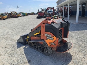 รถตักล้อยางขนาดเล็ก Kubota SK600 ปี 2023 แบบตีนตะขาบ เครื่องยนต์เบนซิน ลูกปืน KYB ประสิทธิภาพสูง - Product Image 4